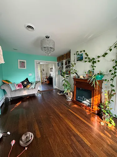 122 Hawthorn St #2 Photo 1