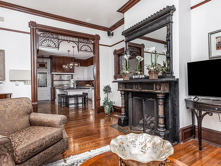 1155 Grove Ter — Photo 38