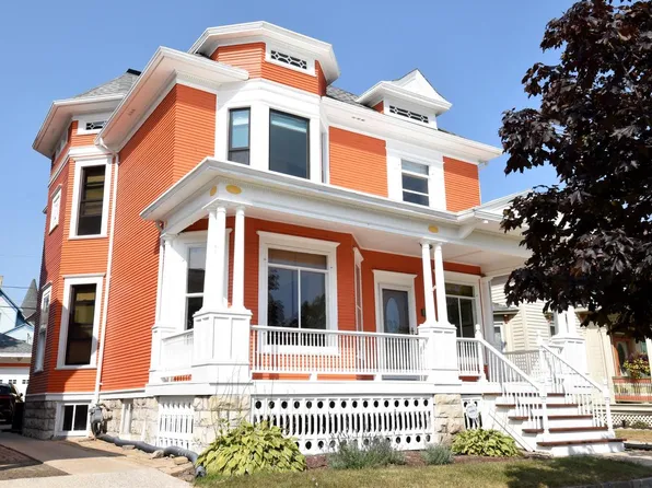924 Lake AVENUE, Racine, WI 53403