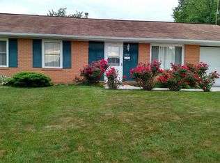 1079 Ahuna Rd, Hilo, HI 96720