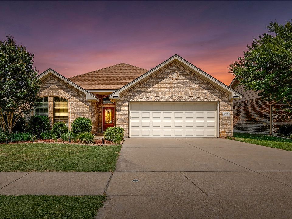 1st image of 1408 Lauren Ln
