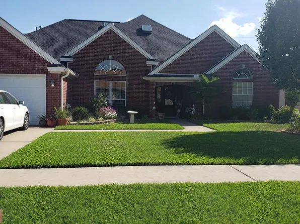 5221 Kent Ave, Groves, TX 77619