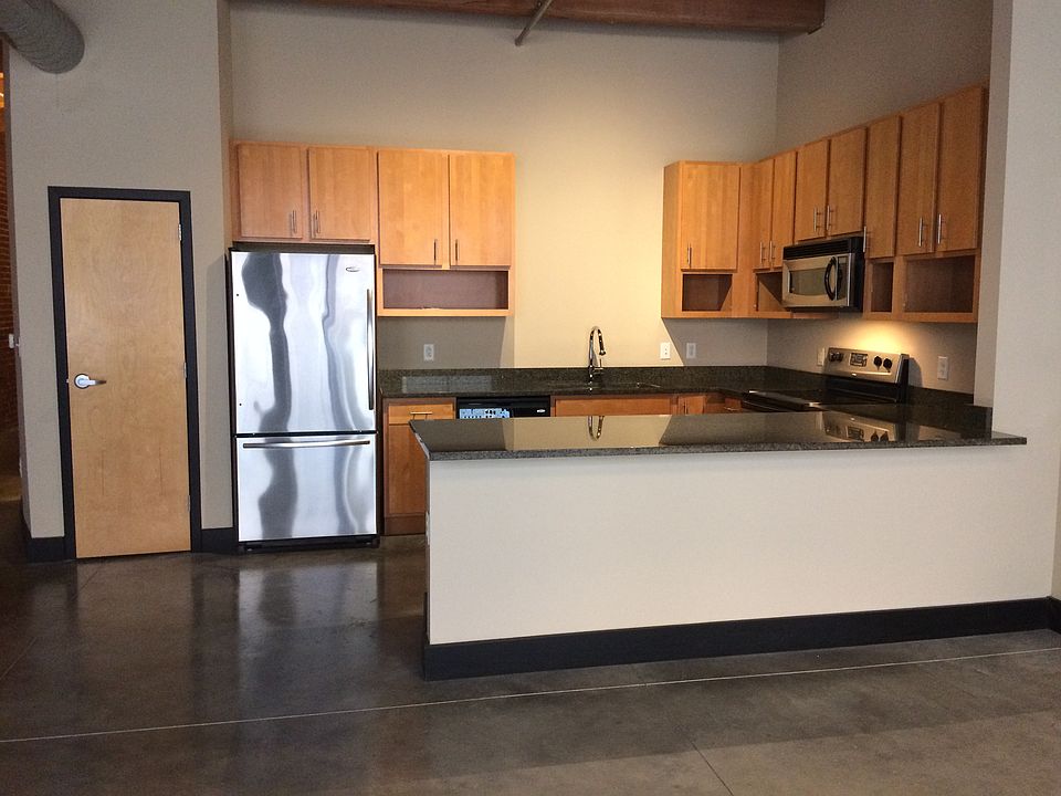 1st image of 1113 Washington Ave Unit 516