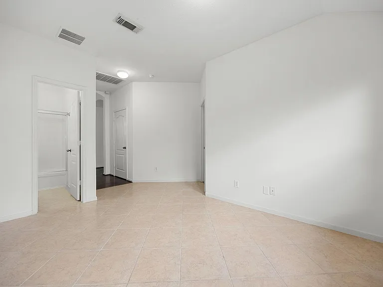 25030 Emporia Point Ct — Photo 21