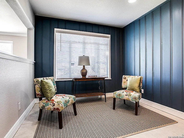 349 Laurelwood Dr — Photo 8