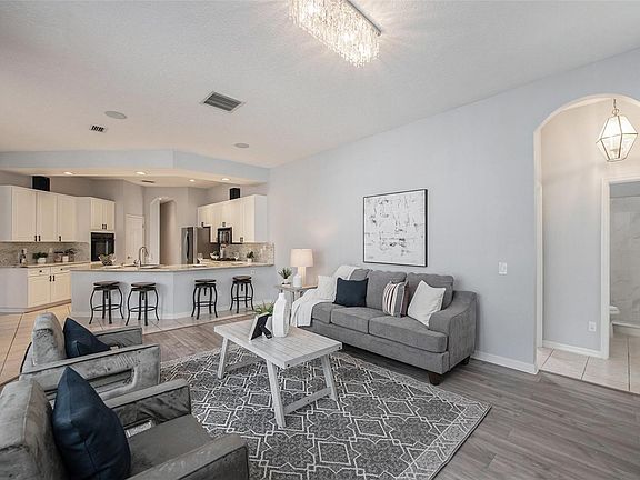 5th image of 10747 Tavistock Dr