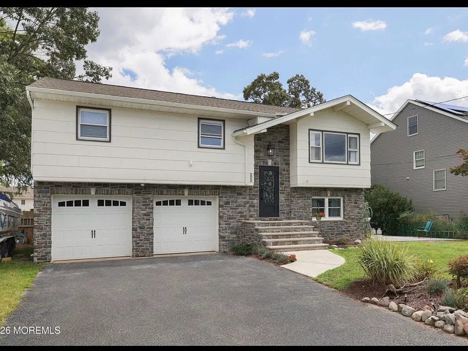 1500 Hyacinth Pl #1