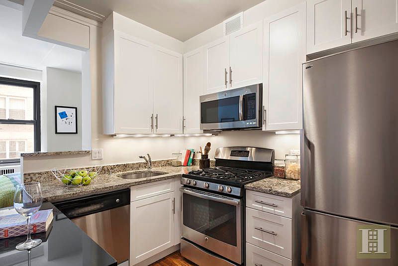 2nd image of 350 E 77th St APT 4E