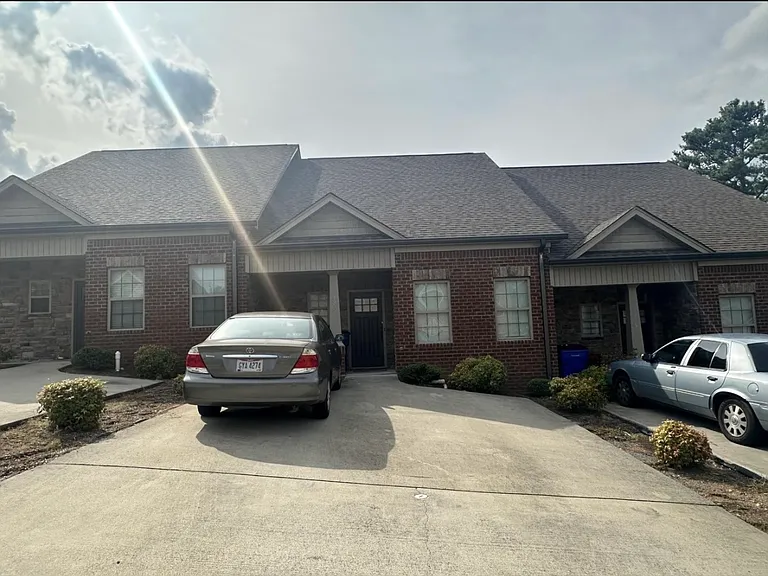 3223 Weeks Horizon Pl NE — Photo 1