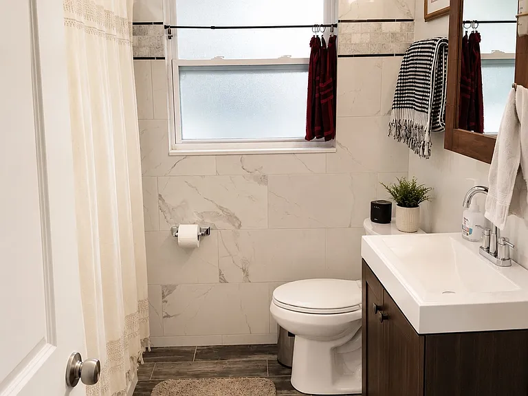 5633 Dr Martin Luther King Jr St N — Photo 20