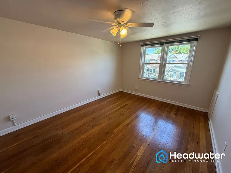 261 S Bayberry Ln — Photo 9