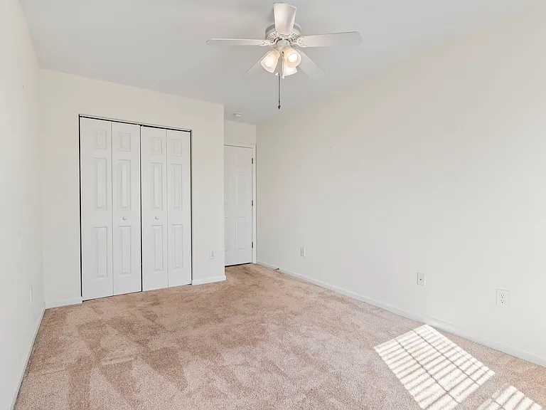 908 Silvercrest Dr — Photo 25