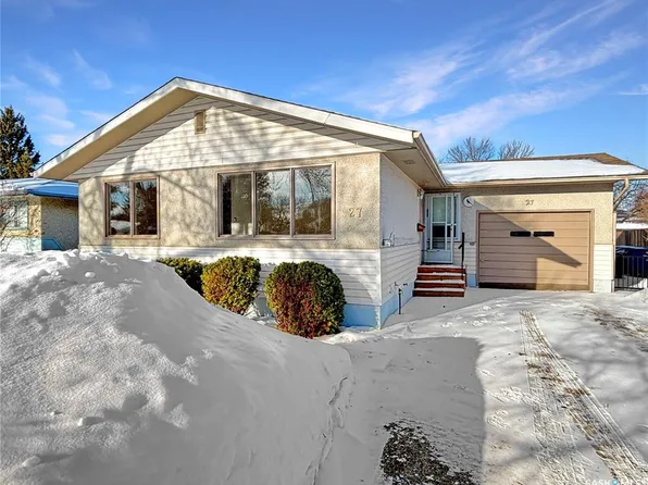 27 Walker CRESCENT, Saskatoon, SK S7L 4H7