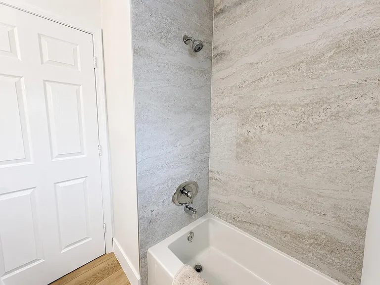 341 Suwanee Ave — Photo 42