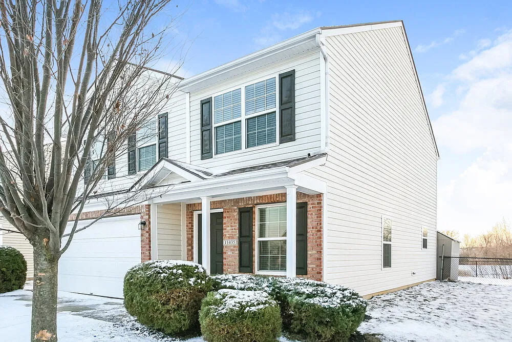 4 bed, 2.5 bath, 2010 sqft, $2,145 — Photo 4
