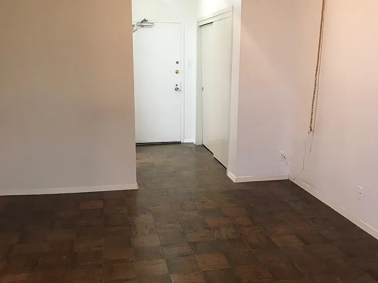 5500 Friendship Blvd #924N — Photo 4