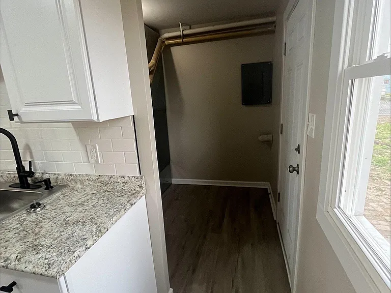 420 S Wheatland Ave — Photo 33