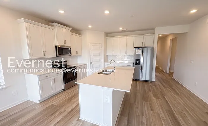 29447 Satilla Cir — Photo 2