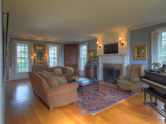 5th image of 145 Wedgewood Dr