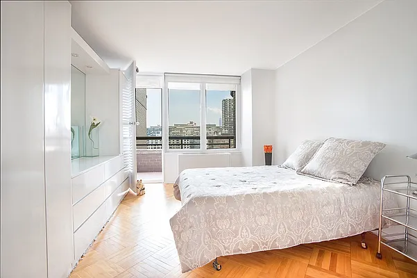 Sold by Kleier Residential | media 6