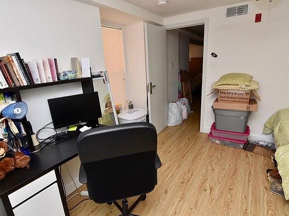 4th image of 4312 Spruce St #2A