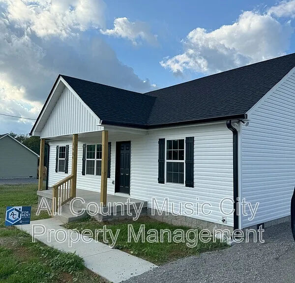 1604 Alan Perryman Ave — Photo 2