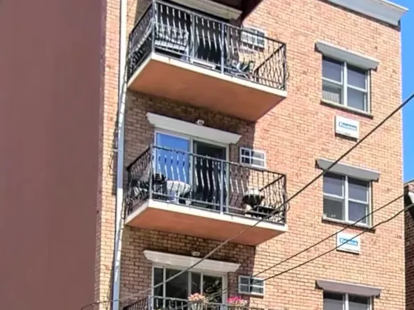 28-42 29th St #1F, Astoria, NY 11102