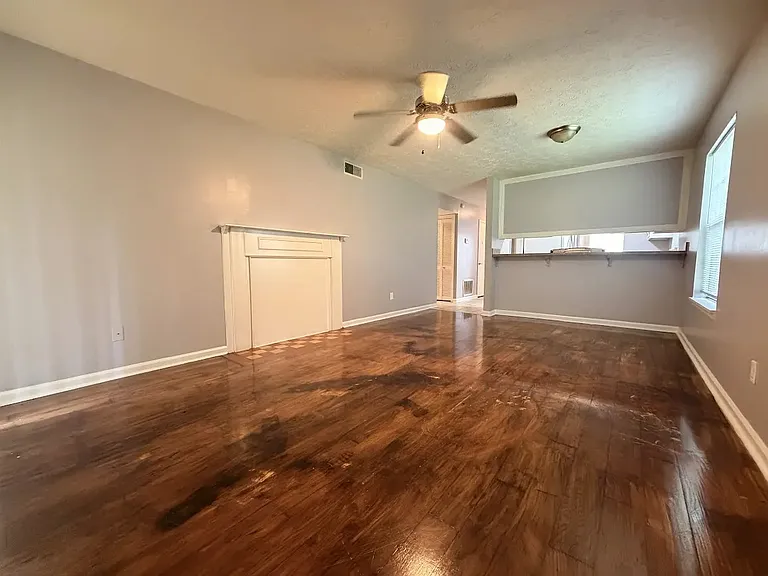 125 Cumberland Ct #A — Photo 2