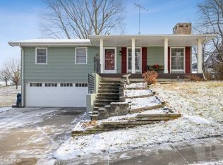 1112 N Prairie St, Pella, IA 50219