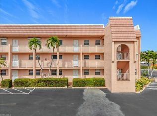 170 Turtle Lake Ct APT 211, Naples, FL 34105