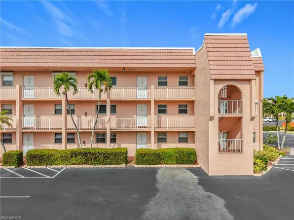 170 Turtle Lake CT #211, NAPLES, FL 34105