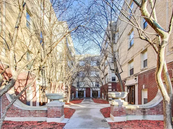 4847 N Harding Ave APT 3, Chicago, IL 60625