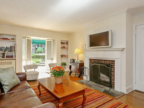 5th image of 20 N Broadway APT J145