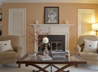 410 Mockingbird Valley Rd APT 20-2, Louisville, KY 40207