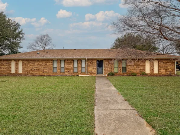 2001 Pembrooke Pl, Denton, TX 76205