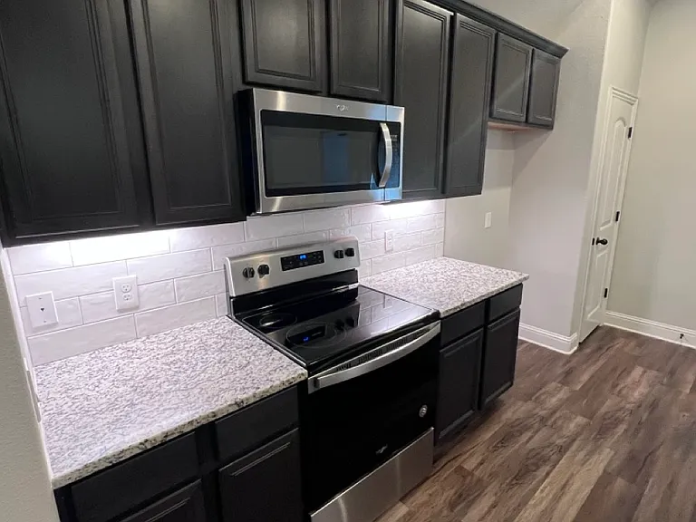 2716 Ginger Ct — Photo 32
