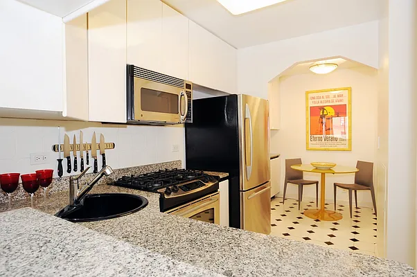 Sold by Corcoran | media 7