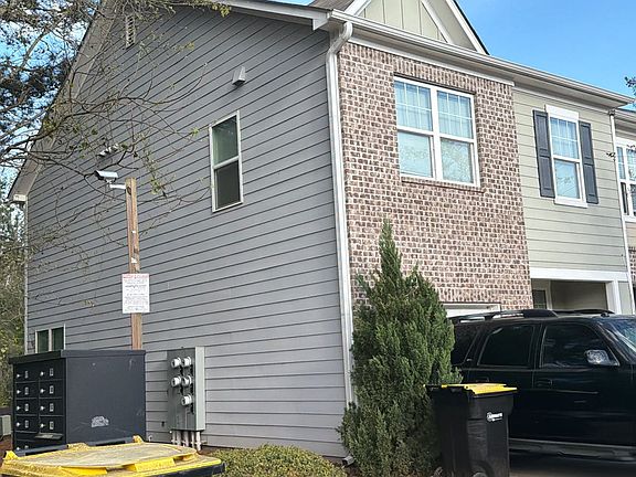 3rd image of 11876 Fuller St