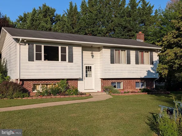 1103 Holliday Ln, Westminster, MD 21157