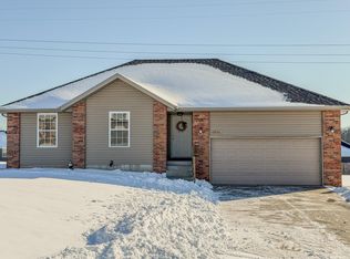 2406 W Spring Water Street, Springfield, MO 65803