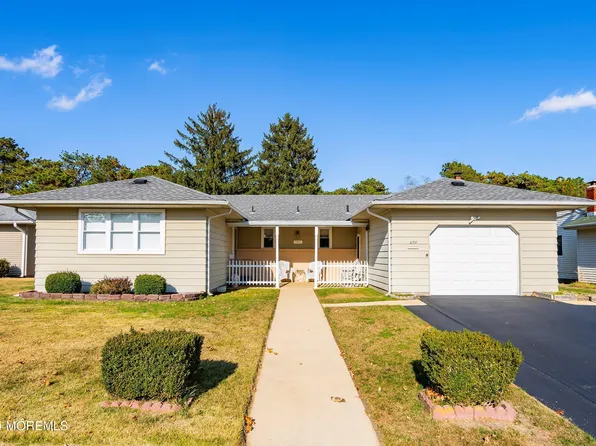 174 Fort De France Avenue, Toms River, NJ 08757