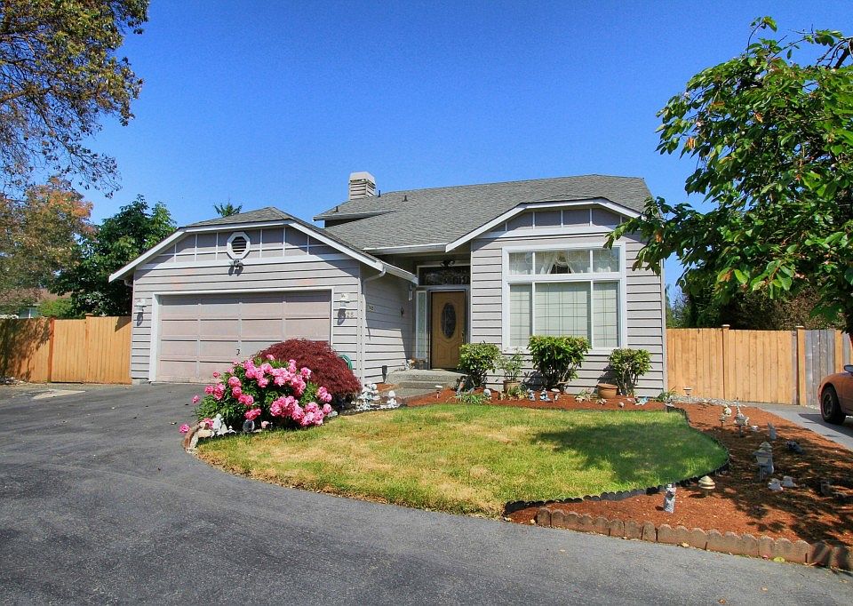 1st image of 7425 204th St SW