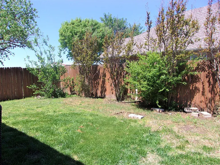 13821 Pawnee Dr — Photo 40