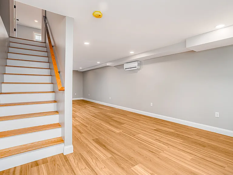 25 Milton St — Photo 38