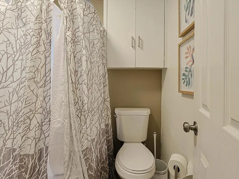 207 C Ave — Photo 7