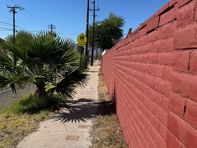 4301 E Lester St — Photo 3