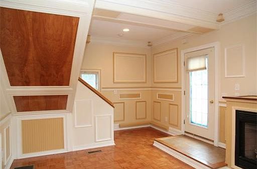 4th image of 1 Huntington Ave APT 3