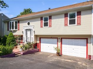 34 Pompano Ave, Branford, CT 06405