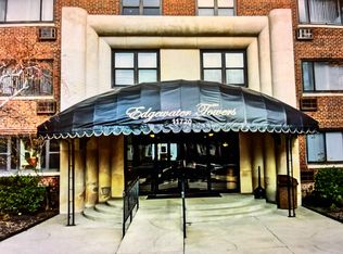 11720 Edgewater Dr APT 801, Lakewood, OH 44107