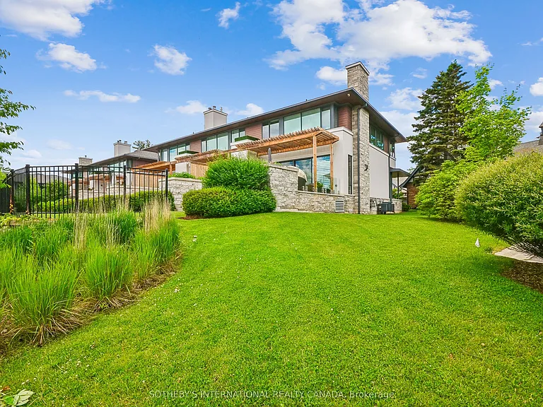 10 Maple Grove Dr #21 — Photo 38
